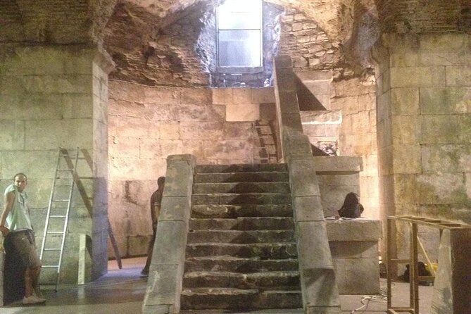 Game Of Thrones Split Walking Tour - Why this tour works in Split (Game of Thrones meets Roman stone)