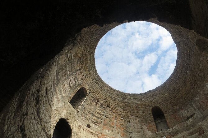 Game Of Thrones Tour Split - small group - Walking Split with a show in your head