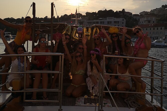 Half Day Private Group Boat Tour in Croatia - The wooden boat and crew: what makes the trip feel easy