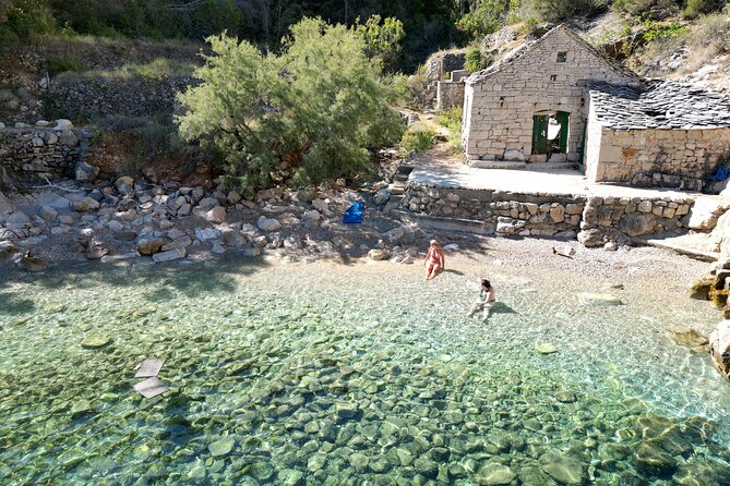 Half-day Speedboat Tour: Explore Hidden Gems of Hvar Island - Captains make a difference, and this route tends to deliver