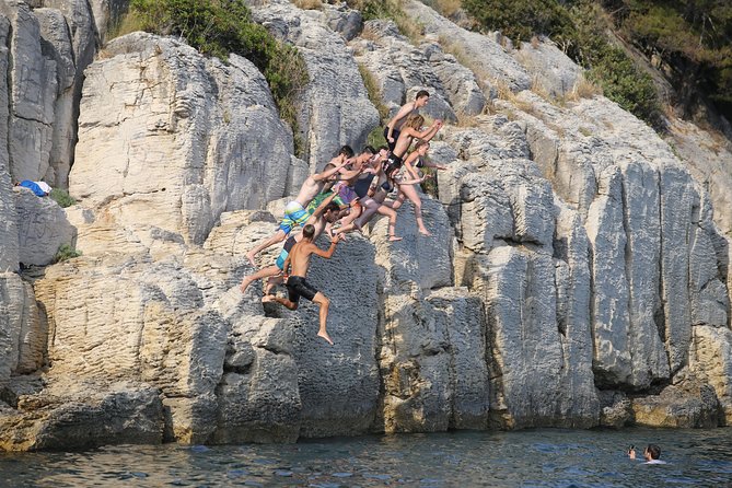 Half-Day Split Sea Kayak Adventure - A few smart tips before you go