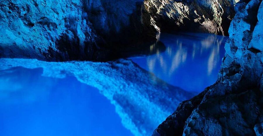 Hvar:Blue & Grenn Cave and Vis Island Private Speedboat Tour - Key Highlights to Know Before You Go