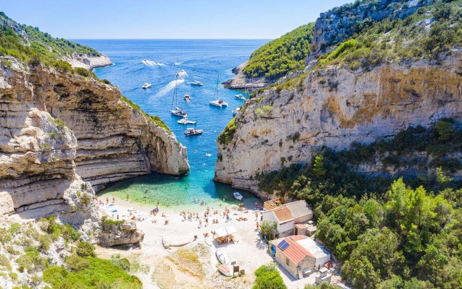 Hvar:Blue & Grenn Cave and Vis Island Private Speedboat Tour - Biševo Blue Cave: The Shuttle-Boat Part Is the Whole Game