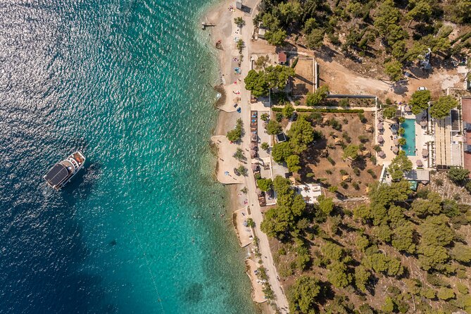Hvar, Brač & Pakleni islands cruise with lunch & drinks from Split & Trogir - Food and drinks: doughnut breakfast, burger lunch, and what’s actually unlimited