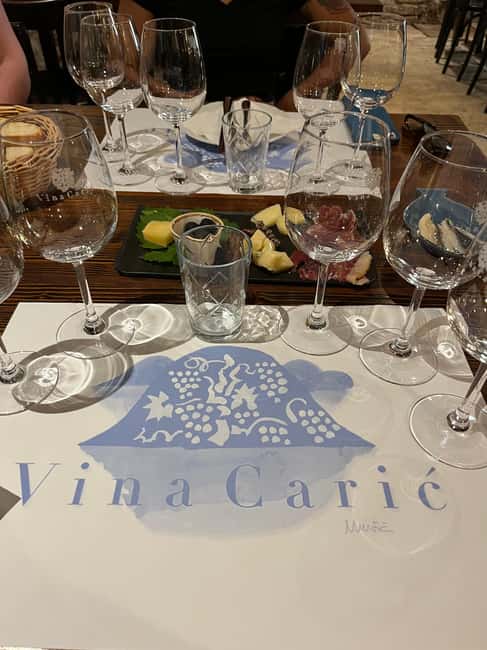 Hvar: Hvar Wine Tasting Experience - What you taste: multiple wines, olive oil, and pairings that can vary