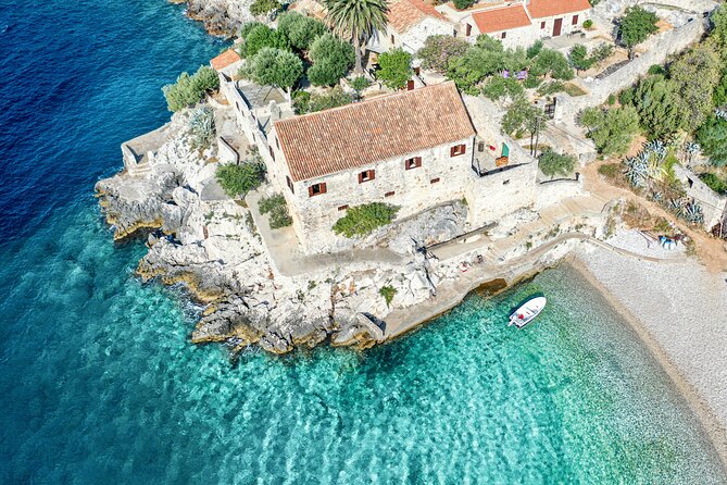 HVAR & PAKLENI Islands PRIVATE tour - Snacks, fruits, drinks, and snorkeling gear that actually help