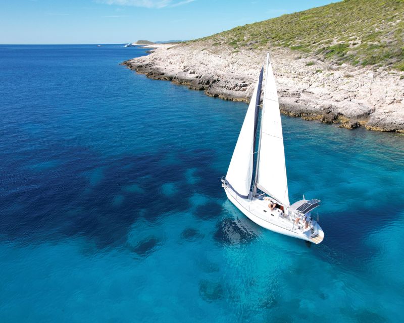 Hvar: Private Sailing Boat Trip with Swimming and Snorkeling - Boat Comfort That Makes the Day Work
