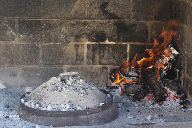 Hvar Small Group Wine Tour and Authentic Dalmatian Dinner - Two winery tastings: how to get the most from them