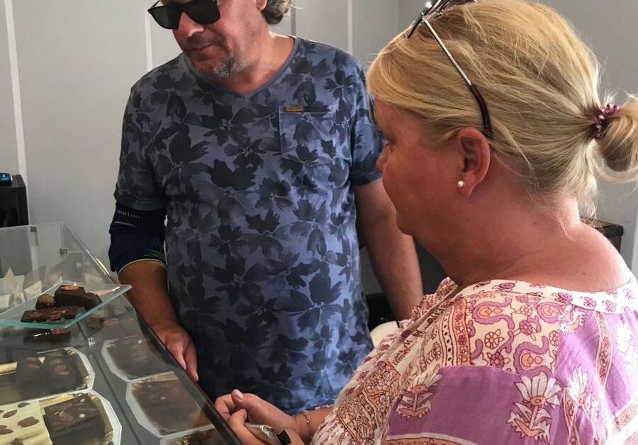 Hvar: Wine & Chocolate Tasting - Winery Time in Vrboska: Four Wines and Chocolate Pralines