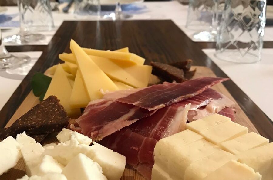 Hvar: Wine Lovers Tour to 3 Wineries with Local Tastings - Key Points to Know Before You Go