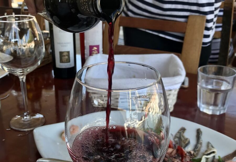 Hvar: Wine Lovers Tour to 3 Wineries with Local Tastings - Sveta Nedjelja and the Plenković Underwater Wine Cellar