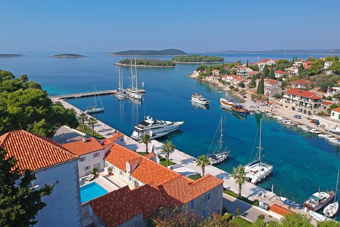 Islands Brač, Šolta & Blue lagoon - Private speedboat tour - What’s included on the boat, and what that means for your day