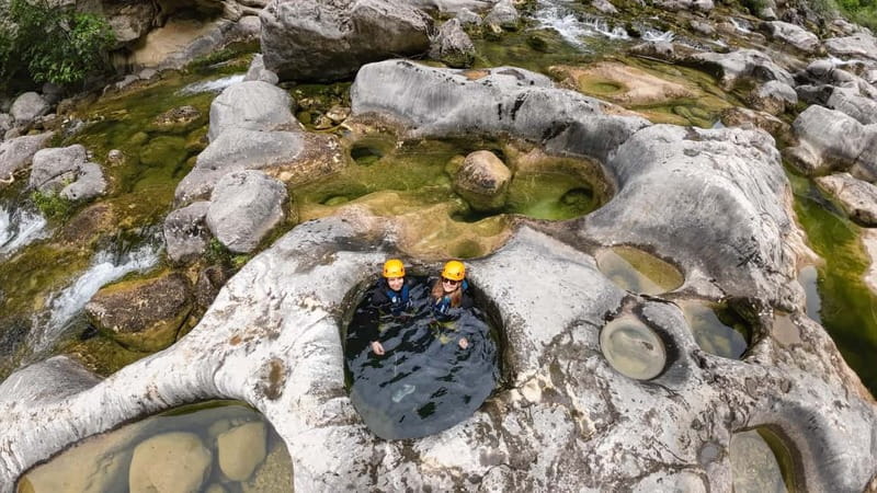 Iz Omisa/Zadvarija: Extremni Canyoning na rijeci Cetini - Why Cetina Canyoning Feels Like a Croatia Shortcut