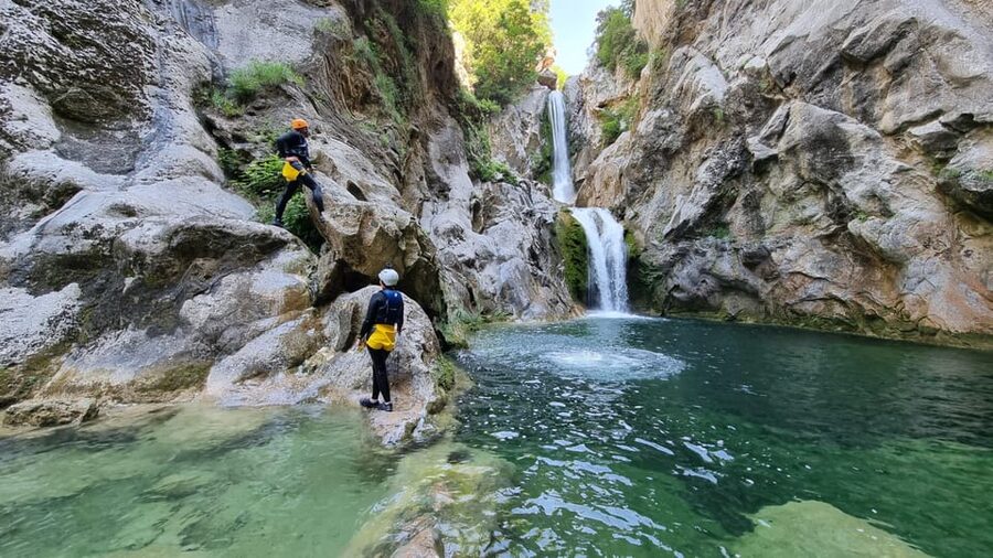 Iz Omisa/Zadvarija: Extremni Canyoning na rijeci Cetini - Packing and Price Value Around $72