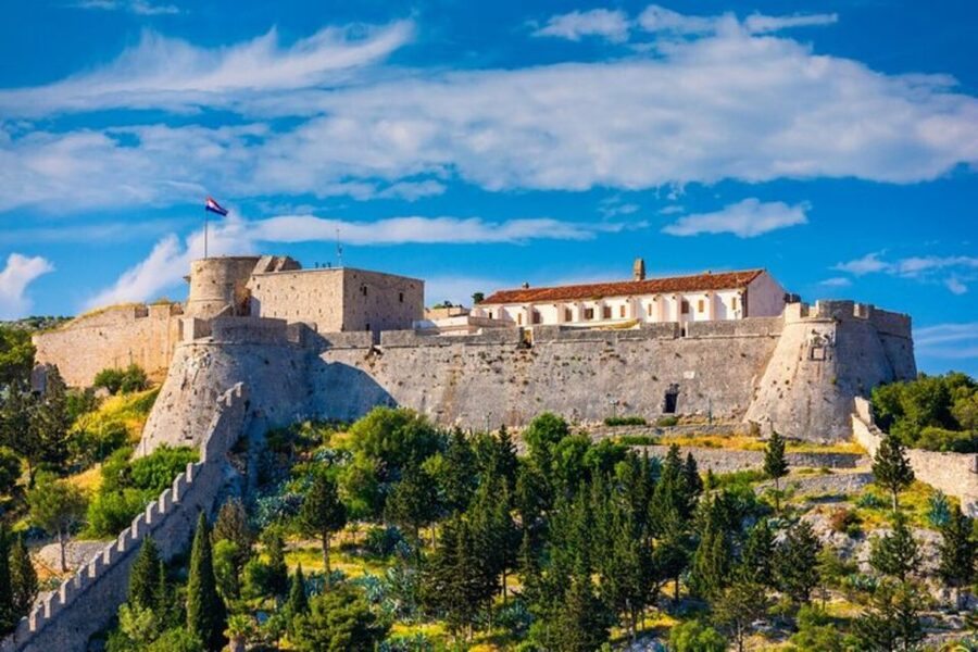 Jewels of Hvar – Guided Walking Tour - Franciscan Monastery: a quieter moment before your harbor finale