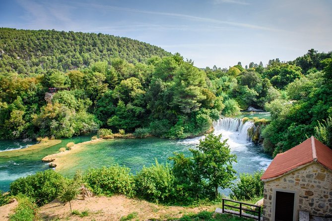 Krka Waterfalls and wine tasting Tour from Split or Trogir - Lunch at a Dalmatian konoba: optional, but often worth the stop