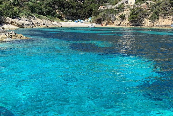 Luxury Blue Cave & 5 Islands Tour from Split - Price and what you actually pay for on the day