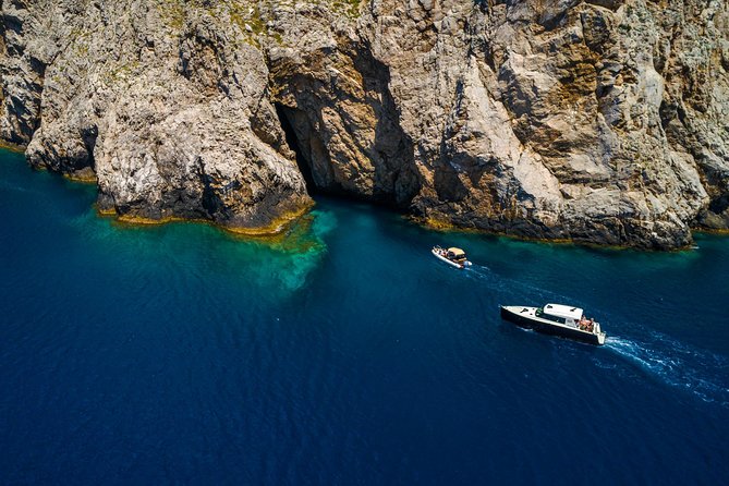 Luxury Boat - Blue Cave From Split Island-Hopping Full-Day Cruise, Hvar, Vis - Milna lunch and beach time: where the day breathes a bit