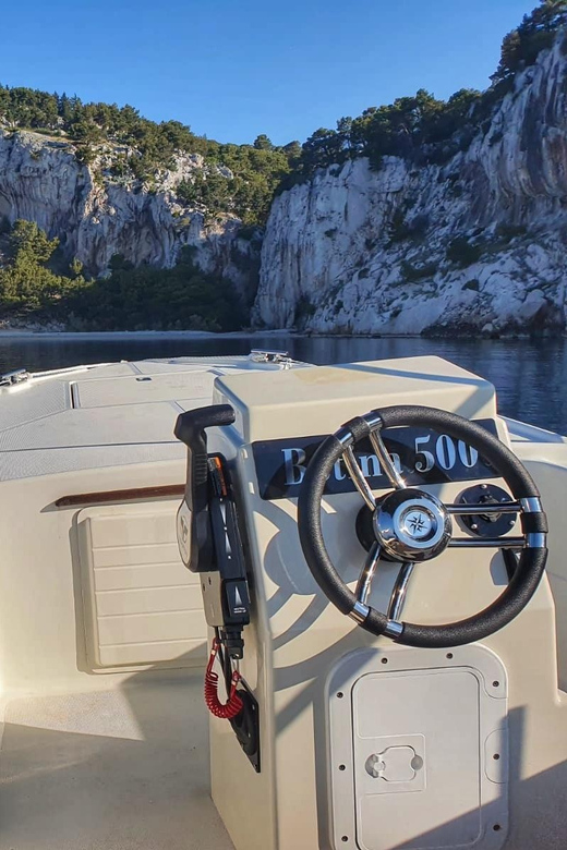 Makarska: Discover coastal area with Betina 500 - Rules and safety deposit, the stuff you should not ignore