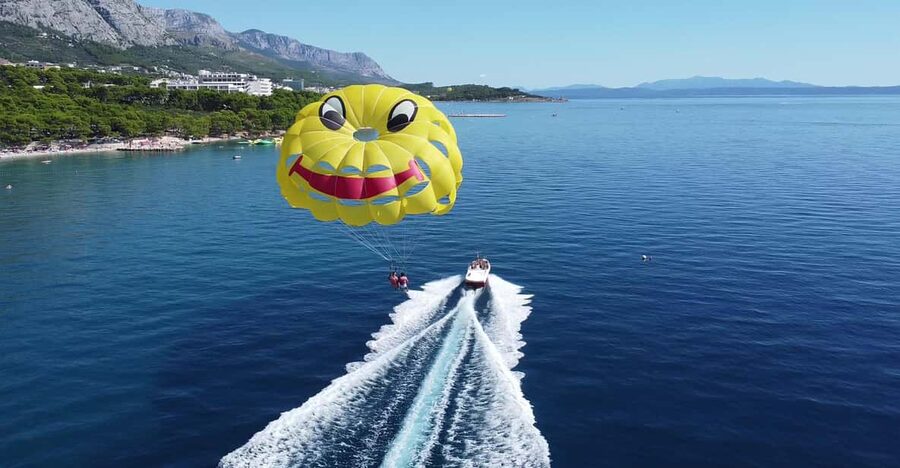 Makarska: Parasailing Experience - MPL Nautika - MPL Nautika setup: small group energy and real safety gear