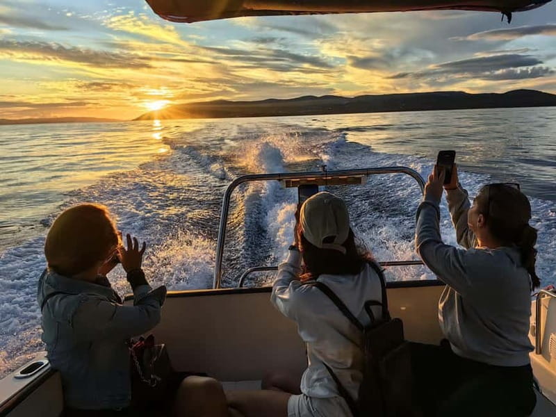 Makarska: Speedboat Sunset Tour to hidden bay on island Brač - The Sunset Return: Panoramas, Then a Quick Viewpoint Window