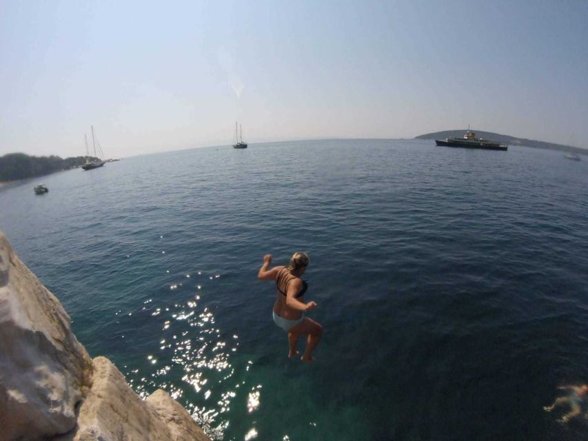 Morning Split Sea Kayaking Tour - Marjan Park Paddle: Kaštela Bay Views and a Real Sense of Space