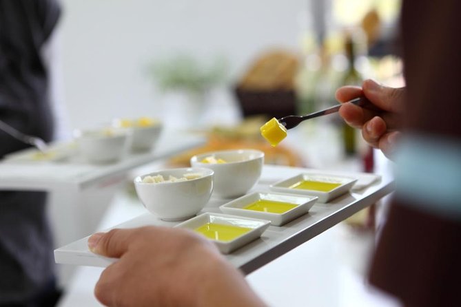 Olive museum Klis with educational olive oil tasting - Olive Museum time: learning to recognize premium extra virgin