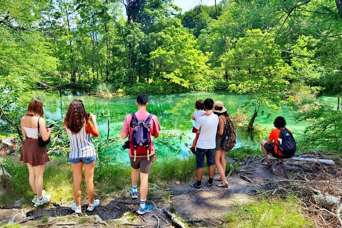 Plitvice Lakes Guided tour with Entrance ticket included - Comfort on the road: Wi-Fi, air-conditioning, and group size