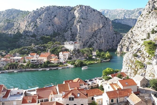 Private Arrival Transfer: Split Airport to Split, Trogir, Makarska,Tucepi and Baska Voda Hotels - The Coastal Drop-Off Zones, What You Gain and What to Watch
