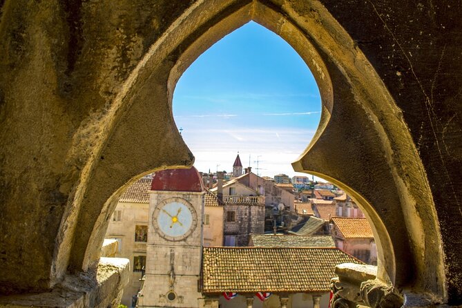 Private Arrival Transfer: Split Airport to Split, Trogir, Makarska,Tucepi and Baska Voda Hotels - From Split Airport to Your Hotel Door
