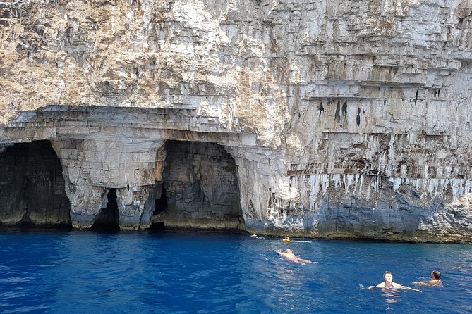 Private Blue Cave and Hvar - 5 Islands Tour - Komiza: The Short Break That Actually Feels Like a Town Stop