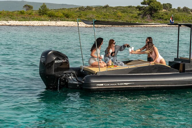 Private Blue Lagoon & 3 Islands Trip - Your skipper and the private boat feel: what makes this tour feel lighter