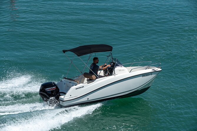Private boat tour-custom itinerary from Split and Trogir - Boat Comfort and What to Pack Beyond Sunscreen