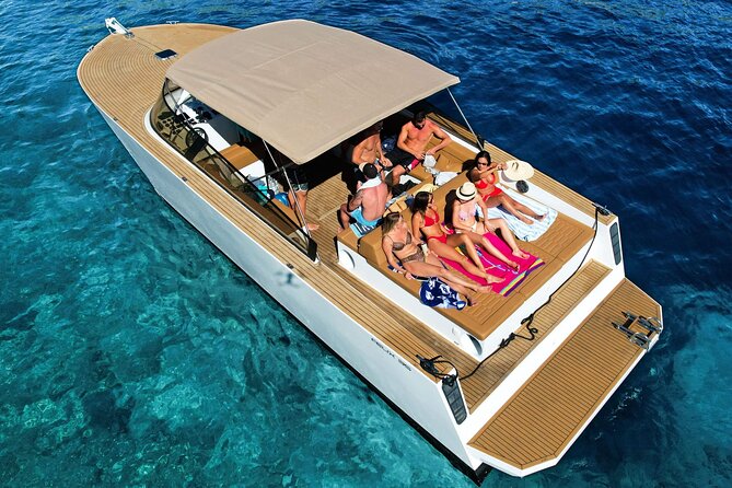Private Boat Tour from Hvar - Blue and Green cave, Vis, and the Pakleni islands - Timing and how long you should plan from Hvar