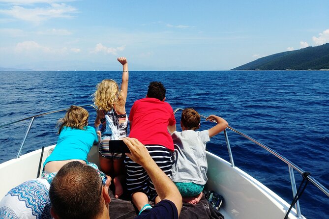 Private Boat Tour to Brac and Solta islands: Non-Touristy Itinerary - Who This Private Boat Tour Is Best For