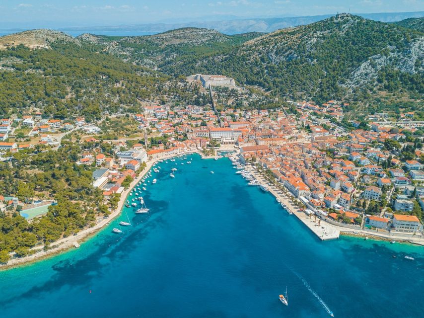 Private boat tour to Hvar & Red Rocks: from Trogir or Split - Lunch with real choice: Milna or Palmižana