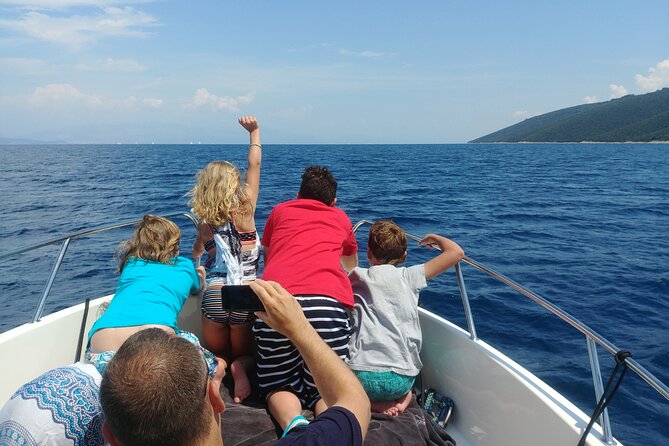 Private Boat tour to the Blue Lagoon & Solta - Swim, Snorkel, Tan and Relax! - Blue Lagoon and Krknjasi Bay: your first hit of clear water