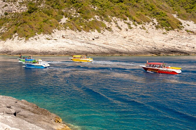 Private boat transfer Split/ Split airport - Hvar - What the ride gives you on the water