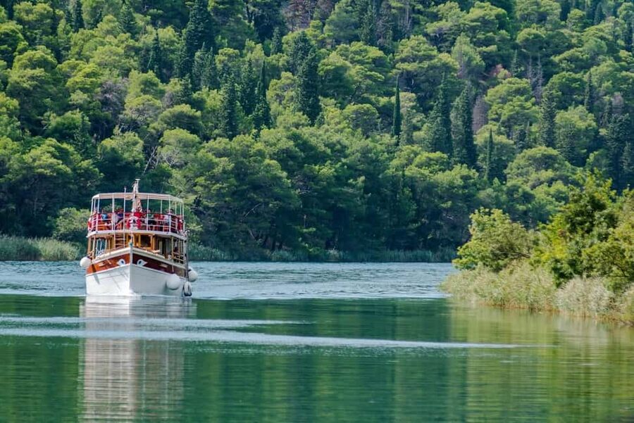Private Day Tour Krka Waterfalls & Game of Thrones - The stone village walk: small buildings, big character