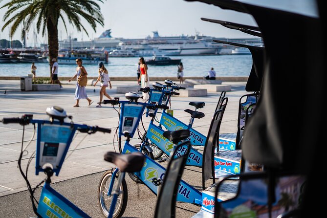 Private Electric Rickshaw Tour of Split - Va Bene café drink and the Bene Beach break that feels local