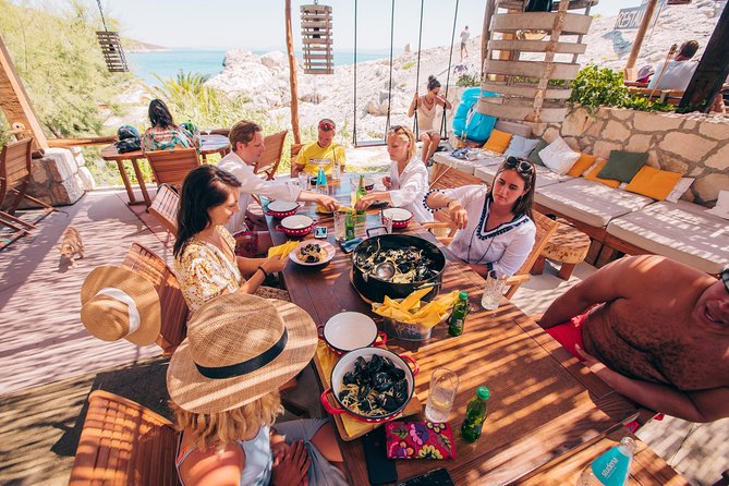Private - Full day sailing from Hvar to Pakleni islands (up to 8 travellers) - Mlini on the Pakleni side: a romantic beach moment