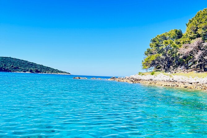 Private Half-Day Boat Tour from Split: Blue Lagoon & 2 Islands - Camp Labadusa: the final stretch for relaxation