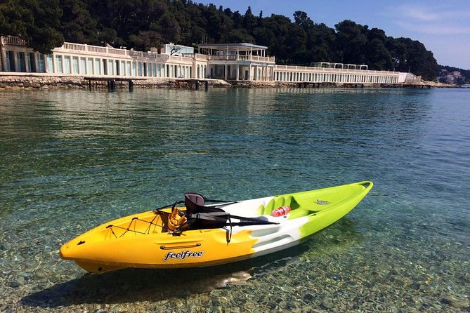 Private Half-Day Kayak Experience in Hvar and Pakleni Islands - Crossing Time and the Ferry-Watching Reality