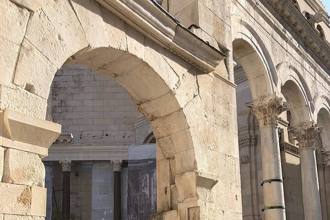 Private History Split Walking Tour in English - Split Synagogue, seen from the street