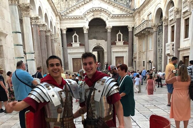 Private History Split Walking Tour in Spanish - Fruit’s Square and Marko Marulić: Venetian power meets Croatian literature