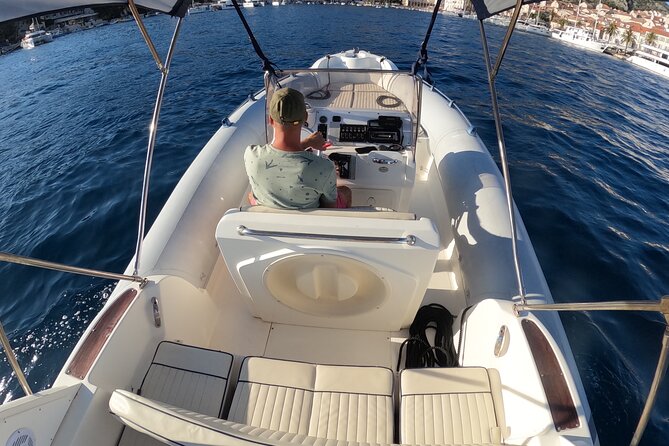 Private Speed Boat Tour of Hvar South Shore & Pakleni islands - Mala Milna and Plaža Velo Borče: Short Stops That Still Matter