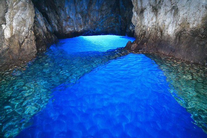 Private speedboat tour to Blue Cave and visit Island Hvar - Kamerlengo Castle and the Early 7:00 am Start
