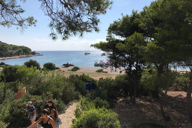 Private speedboat tour to Blue cave, Vis and Hvar - Green Cave on Ravnik Island: Spacious and Boat-Accessible