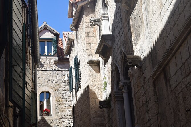 Private Split City Walking Tour - Spanish Guide - What you learn in Spanish, and how it helps on your own after