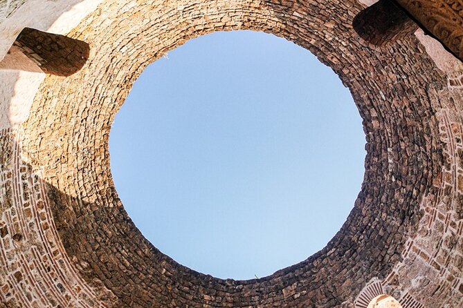 Private Split & Klis Game of Thrones Tour - Klis Fortress and the Meereen Connection (Admission Included)